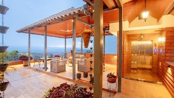 kacholam serviced villa