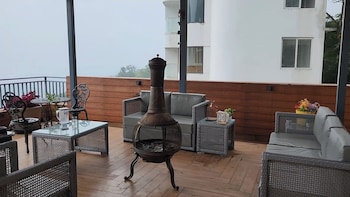 kacholam serviced villa