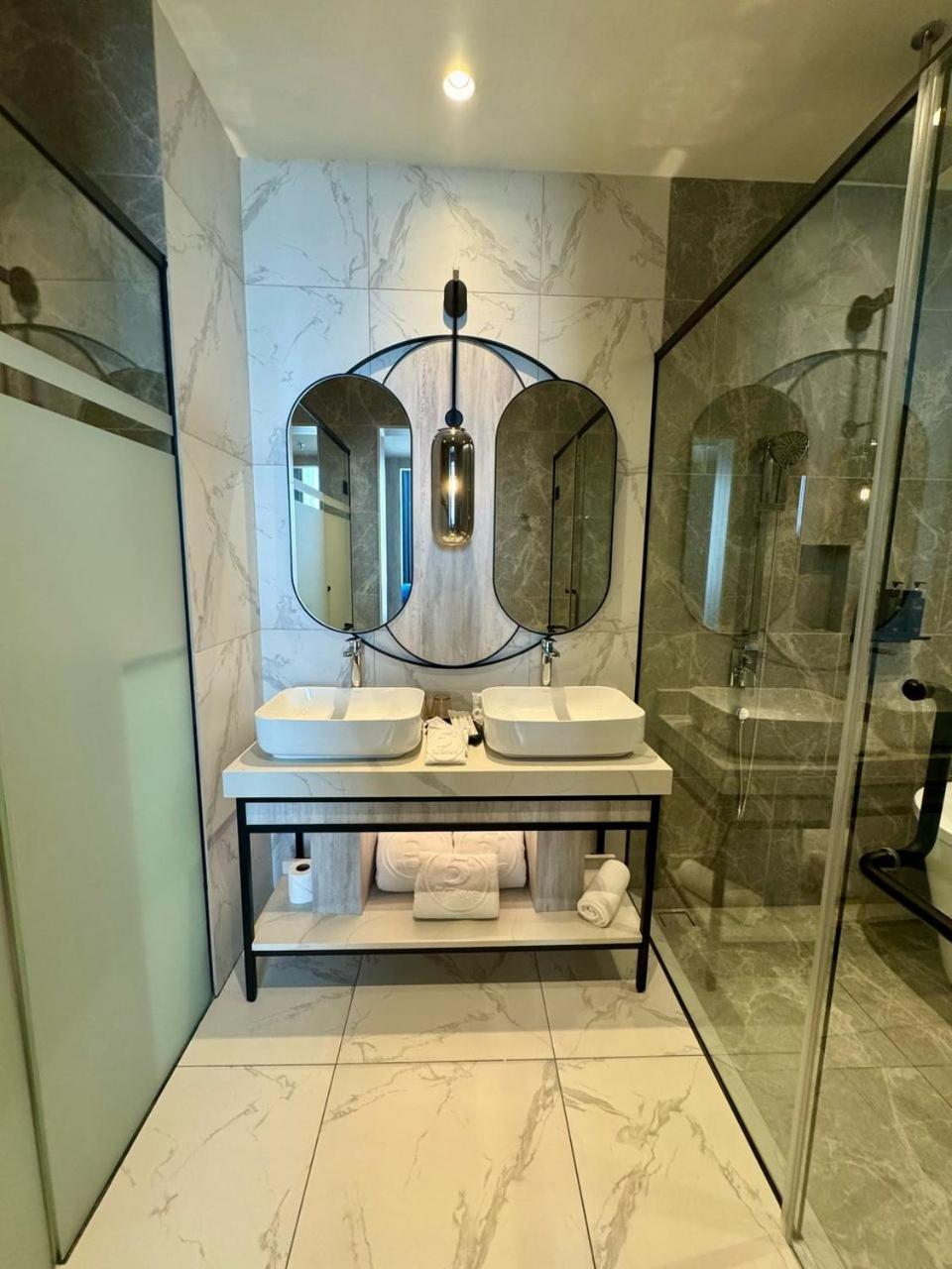 fifth avenue hotel