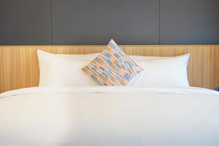 seaside naithon phuket