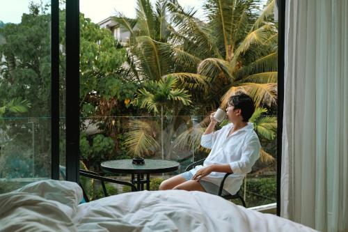 seaside naithon phuket