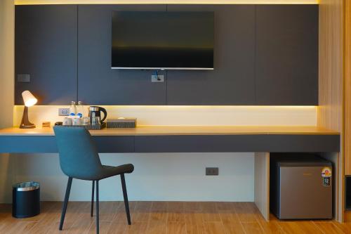 seaside naithon phuket