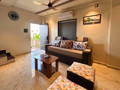 baywatch resort bhogave beach