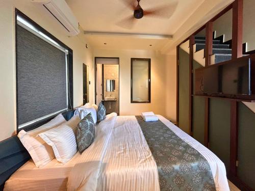 baywatch resort bhogave beach