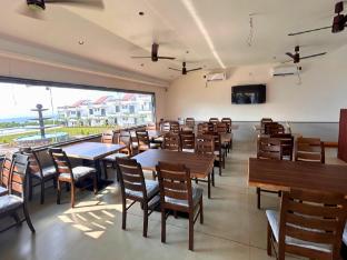 baywatch resort bhogave beach