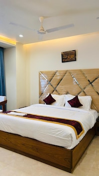 mk naidu hotel and conventions center