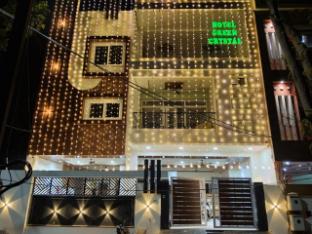 hotel green crystal