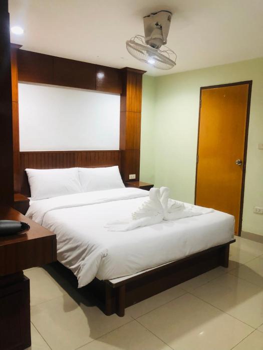 royal star suites pattaya