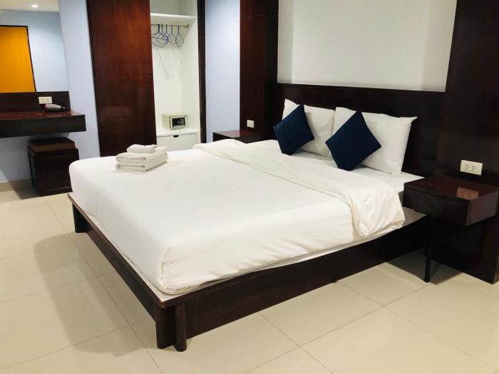 royal star suites pattaya