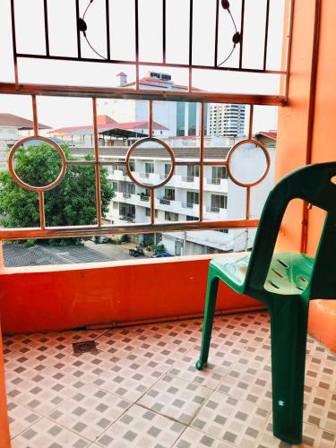 royal star suites pattaya