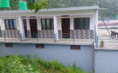 Hotel Sarthak Bed N Breakfast By Stayapart,,2 star