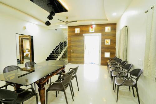 mahalaxmi hills bungalow