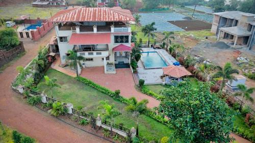 mahalaxmi hills bungalow