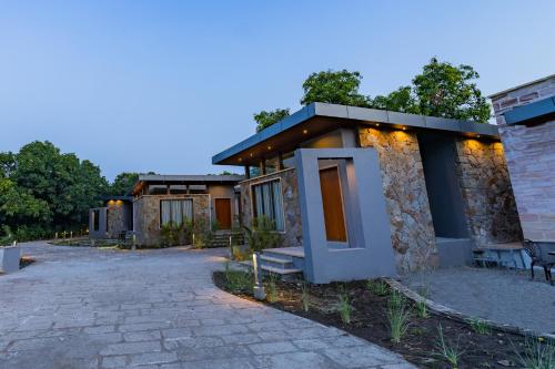 mahavan resort sasan gir