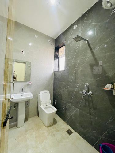 the hill view swimming pool and resort