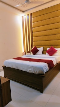 hotel the shanaya agra