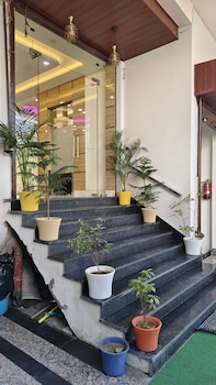 hotel the shanaya agra