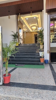 hotel the shanaya agra