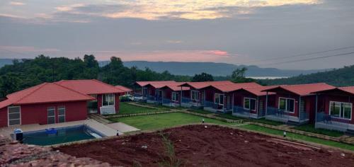 Mount Bliss Resort,,2 star