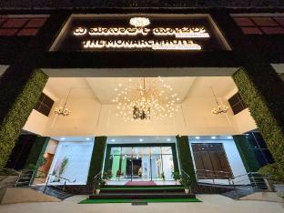 the monarch hotel bagalur it park