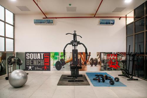 the monarch hotel bagalur it park