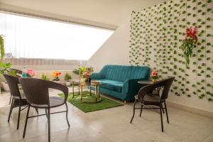 the monarch hotel bagalur it park