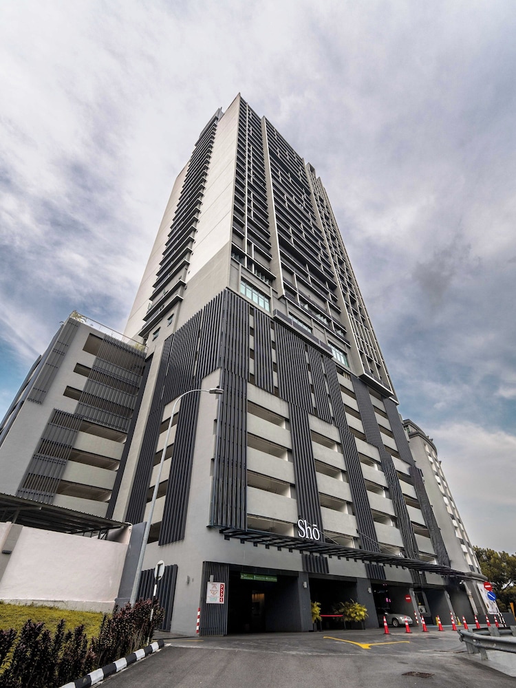Breakx Hotel Penang,,2 star