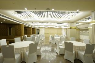 park central jaipur city center