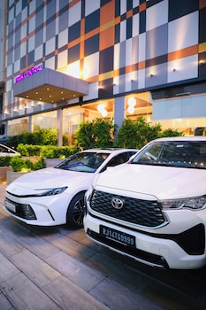 park central jaipur city center