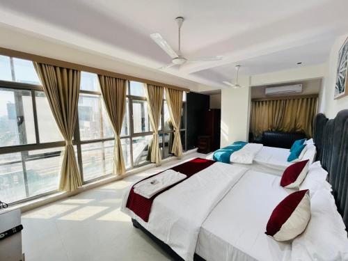 Hotel Royal Sky,,2 star