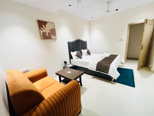 Hotel Royal Sky,,2 star