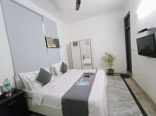 hotel hauz khas fort view