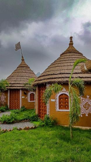 ret mahal huts and resort