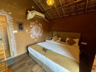 ret mahal huts and resort