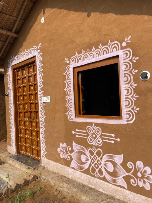 ret mahal huts and resort