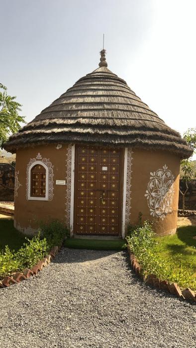 ret mahal huts and resort