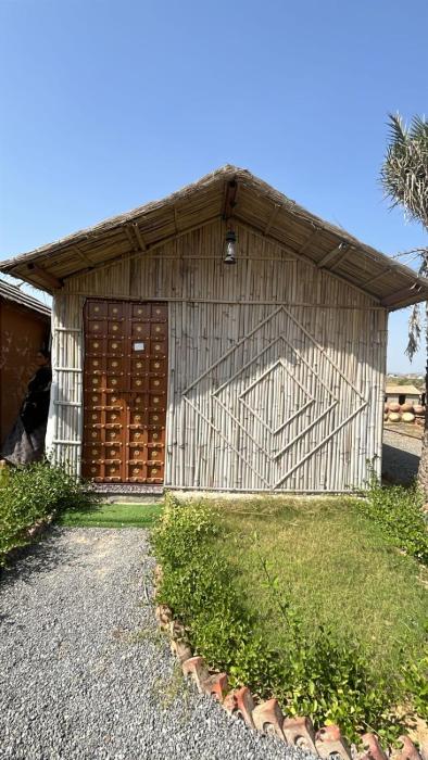 ret mahal huts and resort