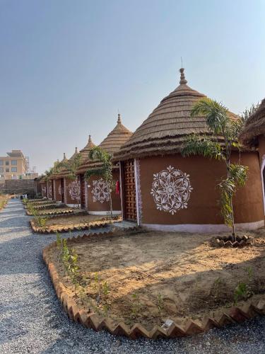 ret mahal huts and resort