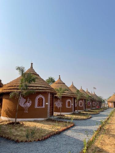 ret mahal huts and resort