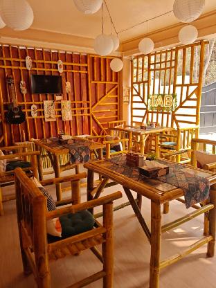 xtsy travellers hostel