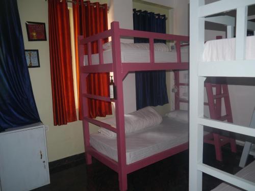 xtsy travellers hostel