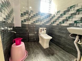 s g r hotel and lodge