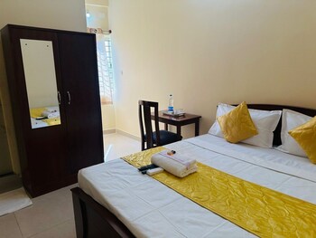 s g r hotel and lodge