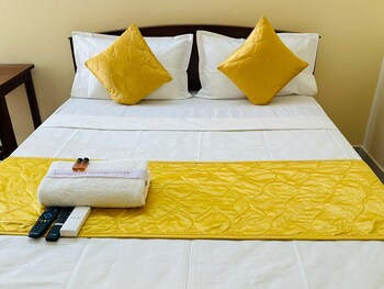 s g r hotel and lodge