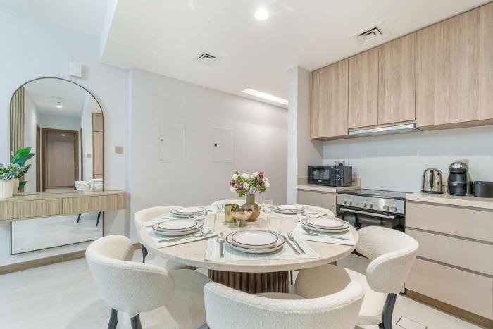 premium 2br apt home fully furnished