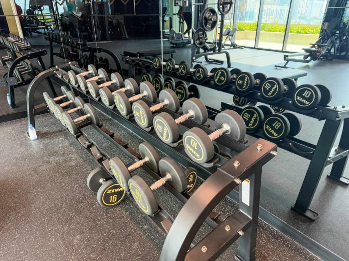 premium 2br apt home fully furnished