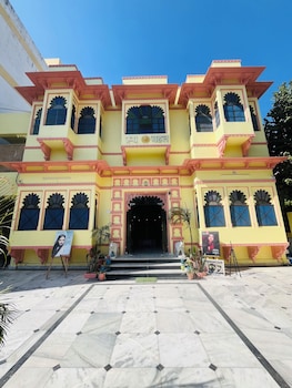 roop mahal homestay