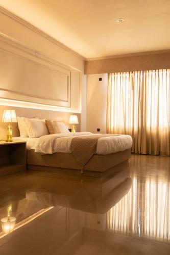 The Layover Hotel,,3 star