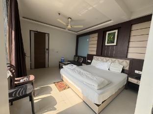 hotel big boss new digha