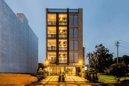 hotel imperial stayz sector 51